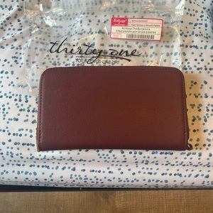 Thirty-One New in Package All About the Benjamin’s Mulberry with wristlet strap